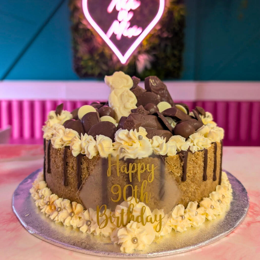 Giant Cheesecake Pie