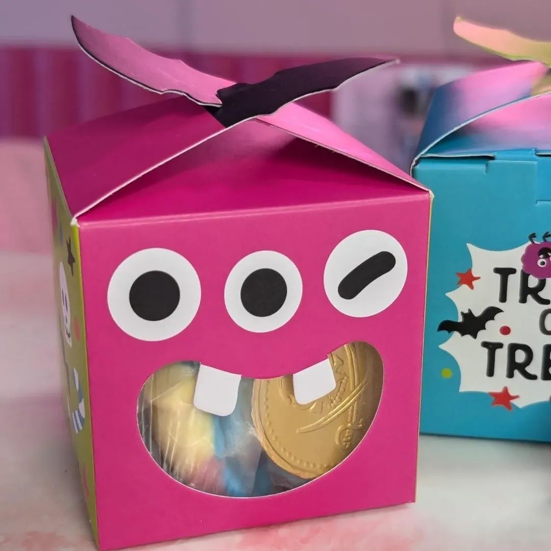 Spooky Sweet Mix Trick or Treat Gift Box 150g (Pre-order)